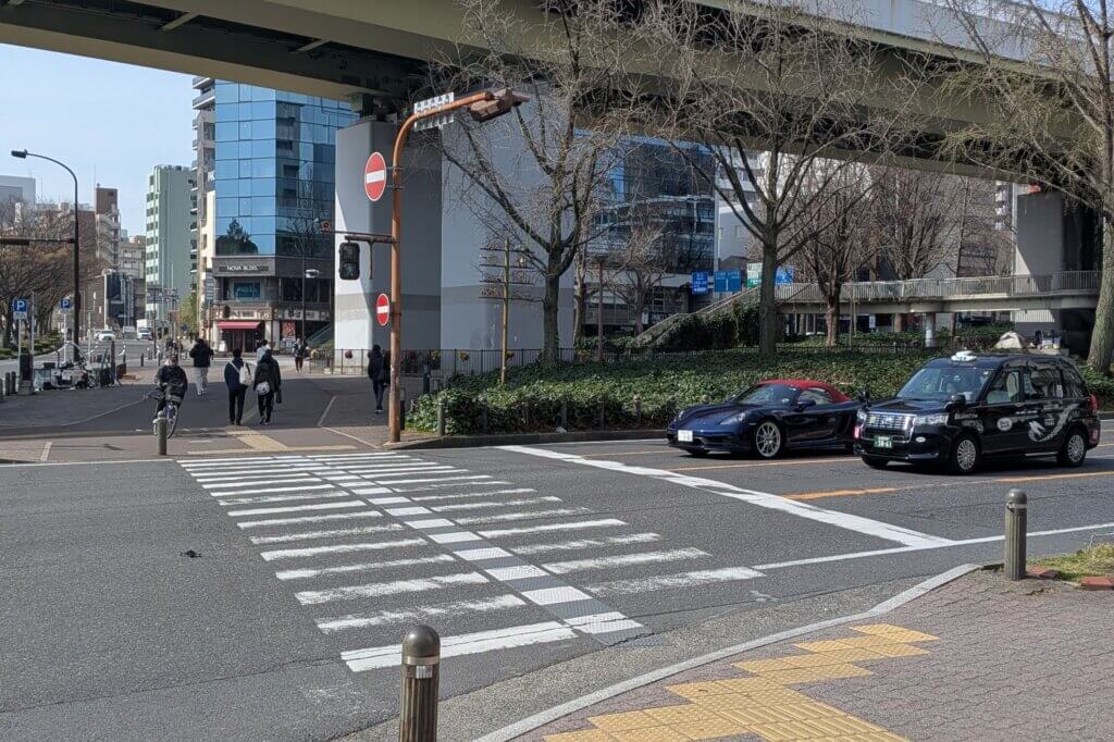 名古屋の栄 若宮大通り