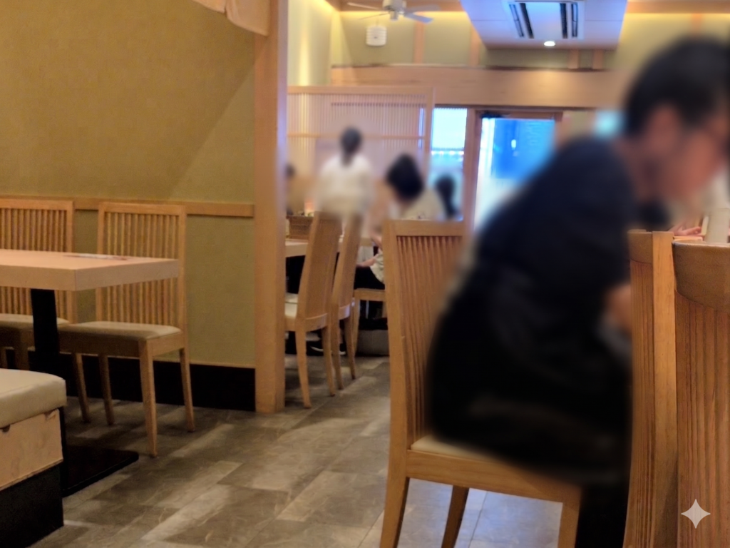 大須とんかつわだ福 カウンター席から撮影したテーブル席の様子