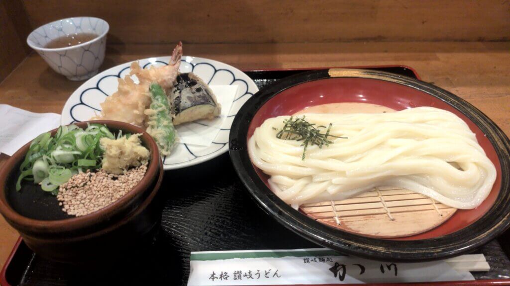 大須商店街:「讃岐うどん　か川」のミニ天ざるセット