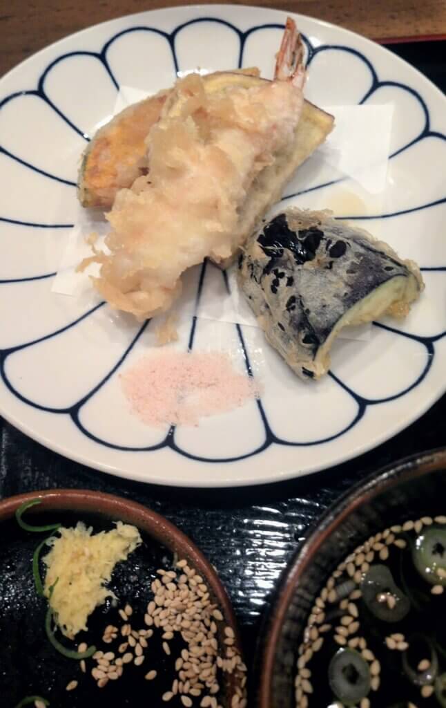 大須商店街「讃岐うどん:か川の天ぷら」